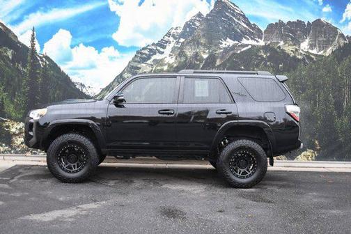 2022 Toyota 4Runner TRD Off Road Premium