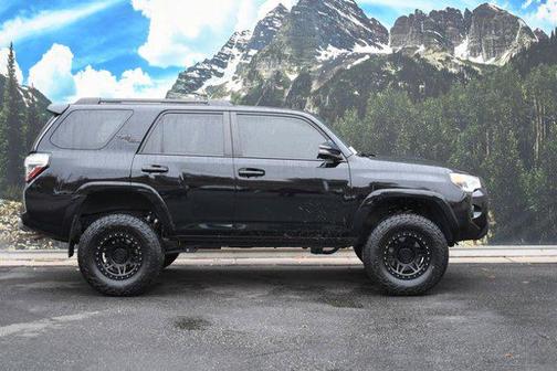 2022 Toyota 4Runner TRD Off Road Premium