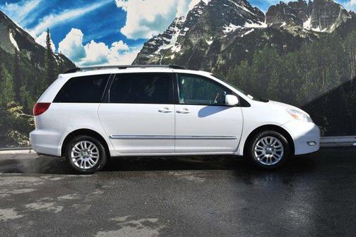 2008 Toyota Sienna XLE Limited