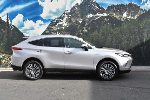 2021 Toyota Venza XLE