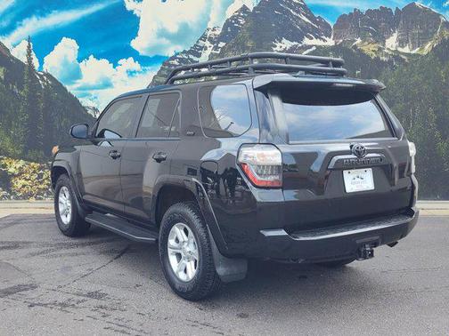 Midnight Black Metallic 2021 Toyota 4Runner SR5