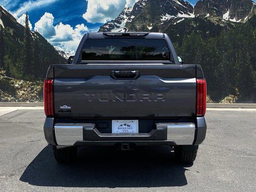 2025 Toyota Tundra SR5