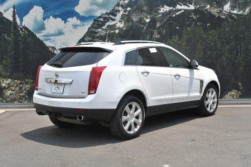 Platinum Ice Tricoat 2016 Cadillac SRX Performance Collection
