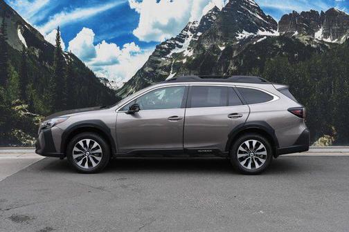 Brilliant Bronze Metallic 2023 Subaru Outback Limited