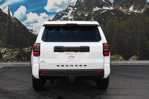 2025 Toyota 4Runner SR5