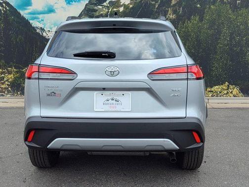 2025 Toyota Corolla Cross XLE