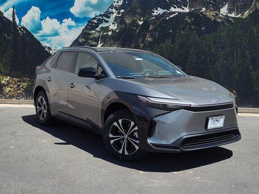 2025 Toyota bZ4X XLE