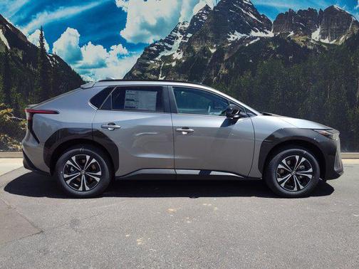2025 Toyota bZ4X XLE