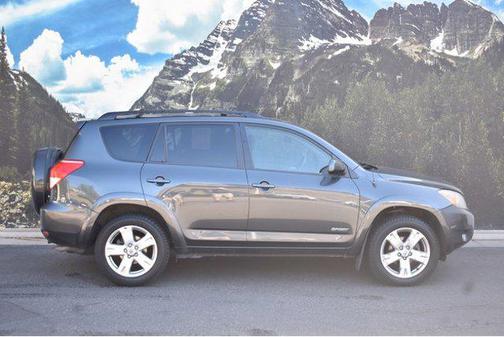 2007 Toyota RAV4 Sport