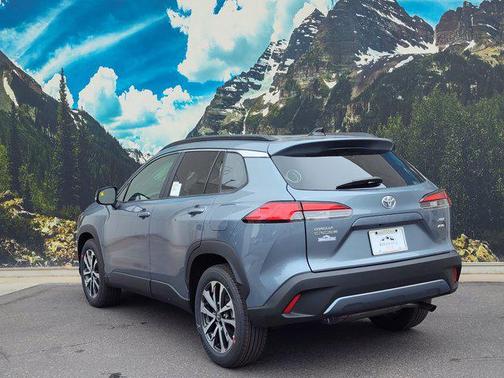 2025 Toyota Corolla Cross XLE