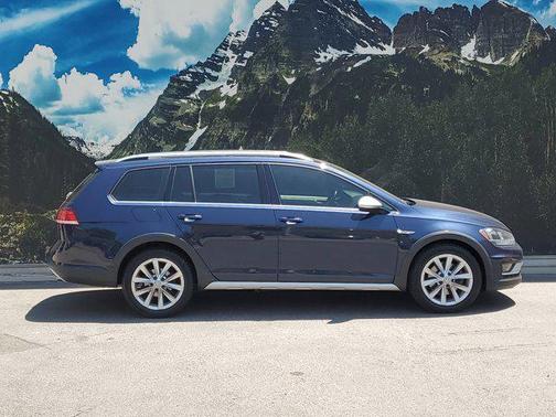 2018 Volkswagen Golf Alltrack TSI S