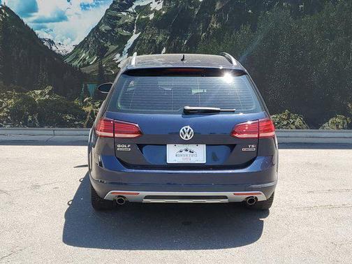 2018 Volkswagen Golf Alltrack TSI S