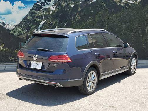 2018 Volkswagen Golf Alltrack TSI S