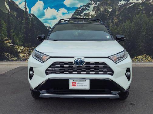 2020 Toyota RAV4 Hybrid SE