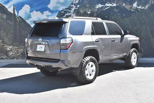 2018 Toyota 4Runner SR5
