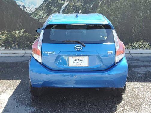 2016 Toyota Prius c Three