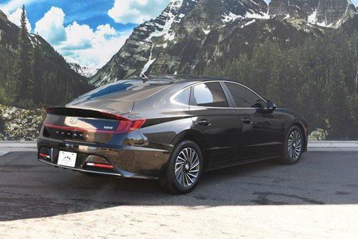 2023 Hyundai SONATA Hybrid Limited