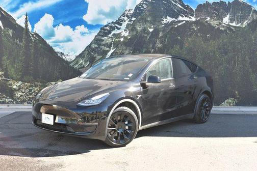 2023 Tesla Model Y Long Range Dual Motor All-Wheel Drive