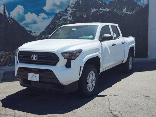 2025 Toyota Tacoma SR