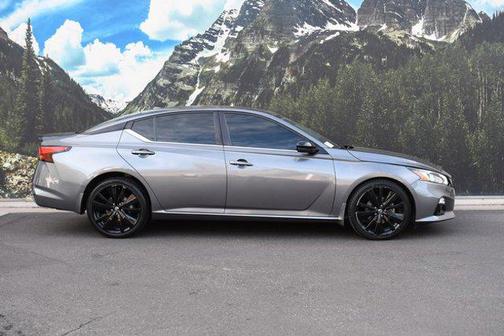 2022 Nissan Altima SR Intelligent AWD