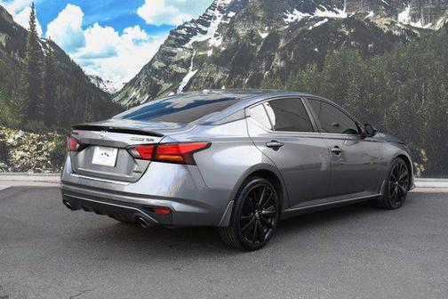 2022 Nissan Altima SR Intelligent AWD