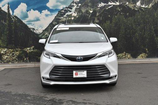 2024 Toyota Sienna Limited