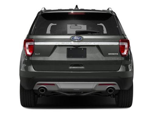 White Gold Metallic 2017 Ford Explorer XLT