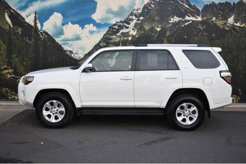 2024 Toyota 4Runner SR5 Premium
