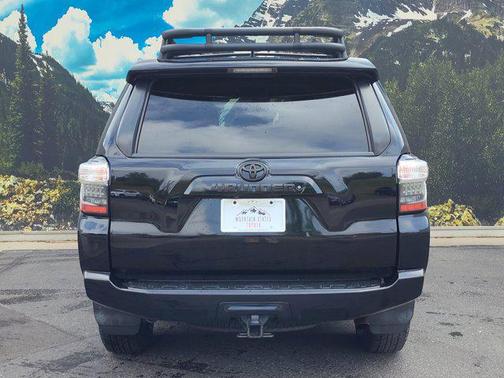 2021 Toyota 4Runner SR5