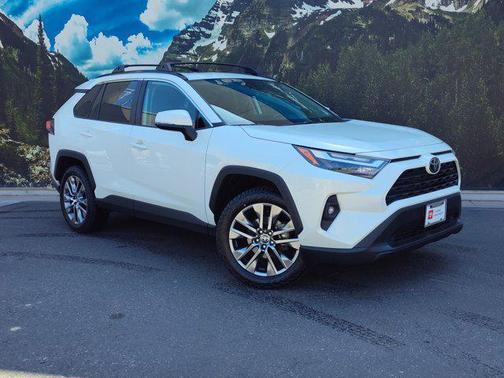 2022 Toyota RAV4 XLE Premium