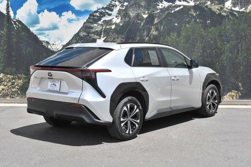 Elemental Silver Metallic 2023 Toyota bZ4X XLE