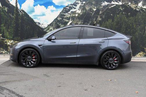 2022 Tesla Model Y Performance Dual Motor All-Wheel Drive