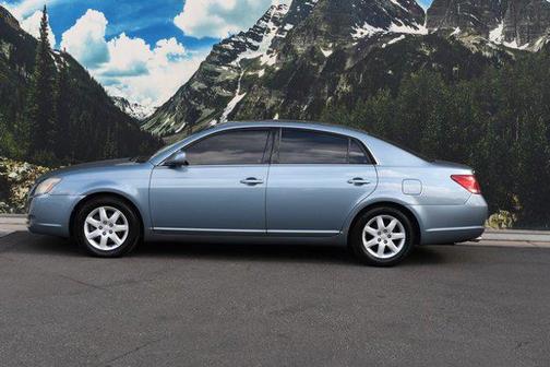 2005 Toyota Avalon XL