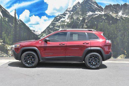 Velvet Red Pearlcoat 2020 Jeep Cherokee Trailhawk