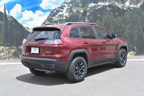 Velvet Red Pearlcoat 2020 Jeep Cherokee Trailhawk