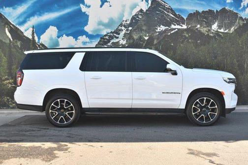 2021 Chevrolet Suburban RST