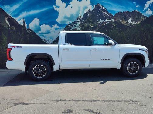 2025 Toyota Tundra SR5