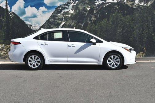 2024 Toyota Corolla Hybrid LE