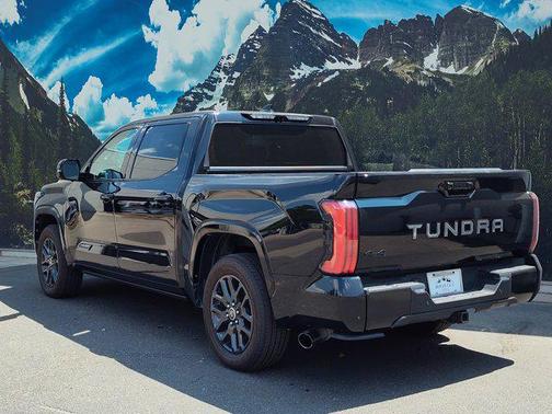 2023 Toyota Tundra Hybrid Platinum