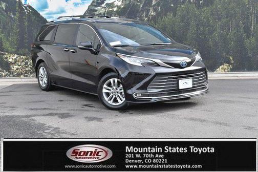 2025 Toyota Sienna Limited