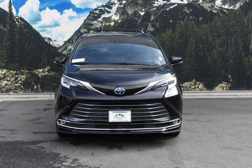 2025 Toyota Sienna Limited