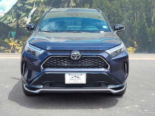 2025 Toyota RAV4 Hybrid SE