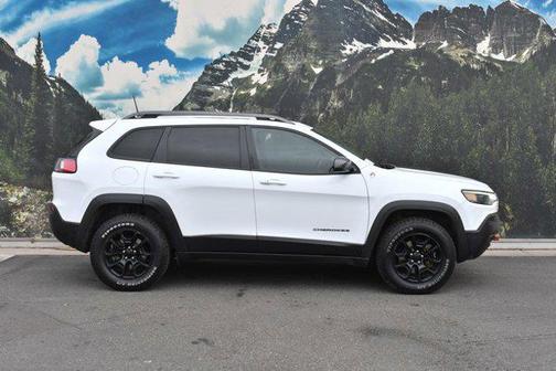 2020 Jeep Cherokee Trailhawk