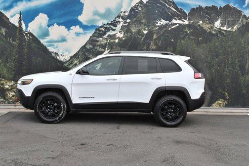 2020 Jeep Cherokee Trailhawk