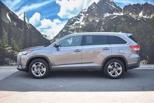 2019 Toyota Highlander Limited Platinum
