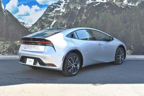 2024 Toyota Prius XLE