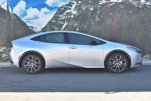 2024 Toyota Prius XLE