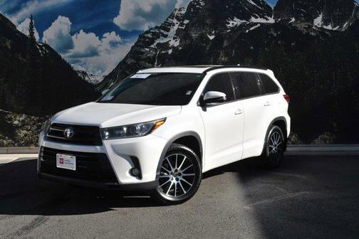 2017 Toyota Highlander SE