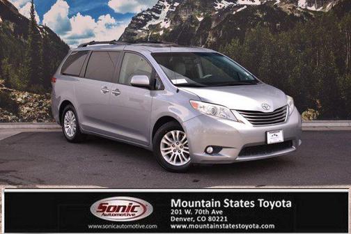 2013 Toyota Sienna XLE