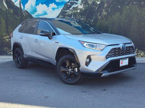 2021 Toyota RAV4 Hybrid SE